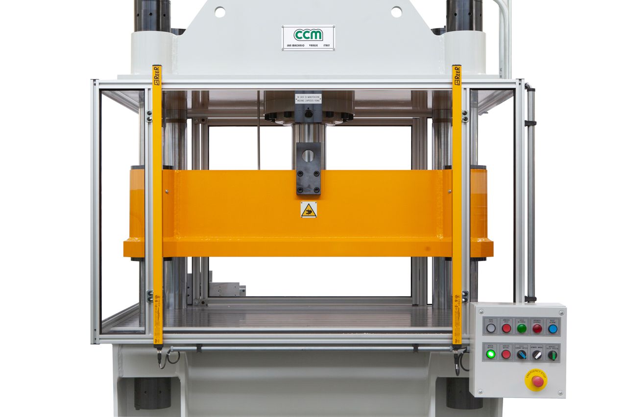 Pressa tipo 4 MT 60 PVT a corsa controllata